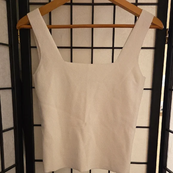 VINCE. Women's White Sleeveless Top - Picture 3 of 6